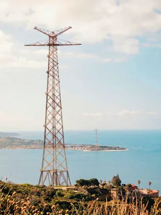 Il traliccio dello Stretto a Cannitello